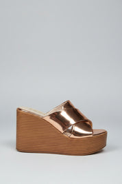 SANDALES COMPENSÉES EN CUIR – BRONZE
